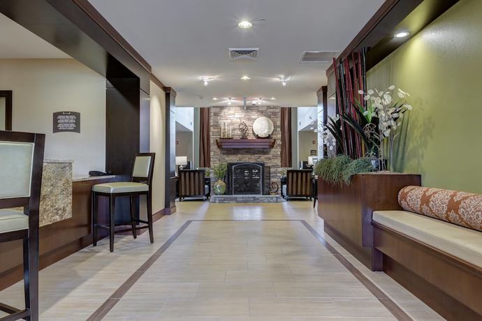 Imagen de los interiores del Hotel Staybridge Suites St Louis - Westport, An Ihg. Foto 19