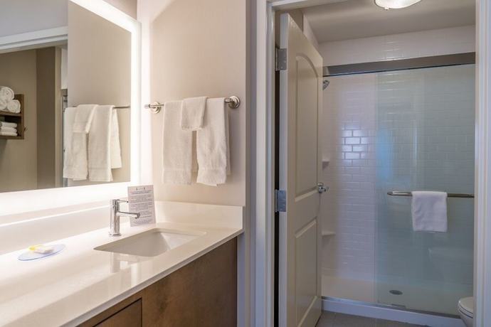 Imagen de la habitación del Hotel Staybridge Suites Summerville, an IHG. Foto 7