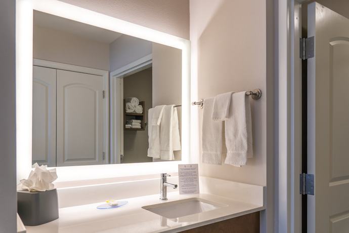 Imagen de la habitación del Hotel Staybridge Suites Summerville, an IHG. Foto 16