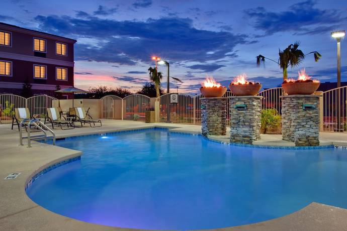 Imagen de la piscina del Hotel Staybridge Suites Tucson Airport, An Ihg. Foto 18