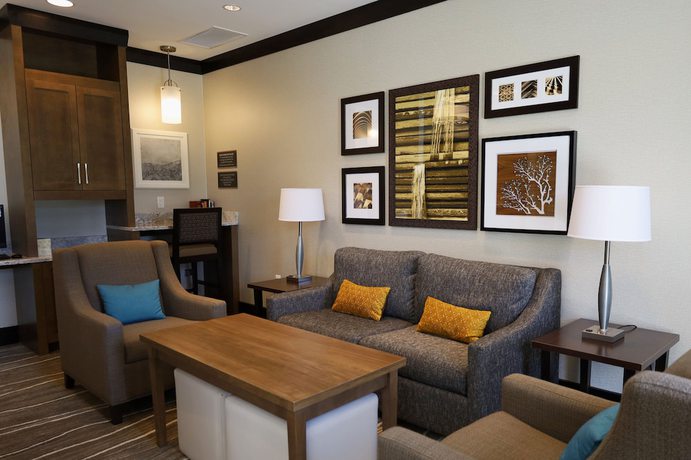 Imagen de los interiores del Hotel Staybridge Suites Waterloo - St. Jacobs Area, an IHG. Foto 11