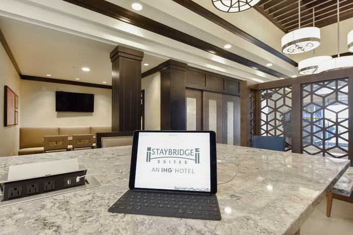 Imagen de los interiores del Hotel Staybridge Suites Waterloo - St. Jacobs Area, an IHG. Foto 15