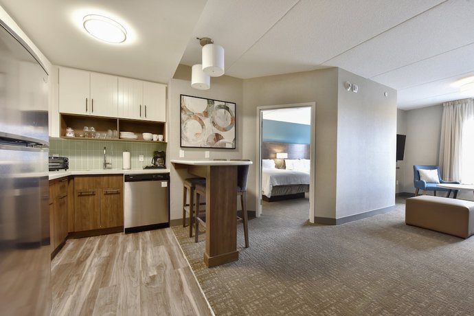 Imagen de la habitación del Hotel Staybridge Suites Waterloo - St. Jacobs Area, an IHG. Foto 5