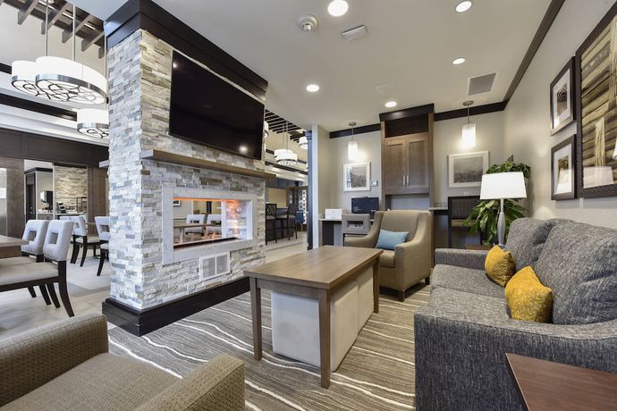 Imagen de los interiores del Hotel Staybridge Suites Waterloo - St. Jacobs Area, an IHG. Foto 19