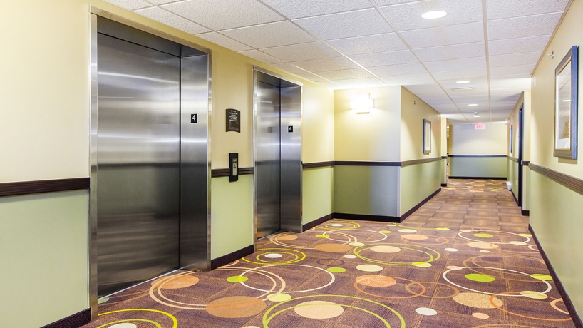 Imagen de los interiores del Hotel Staybridge Suites West Edmonton, An Ihg. Foto 13