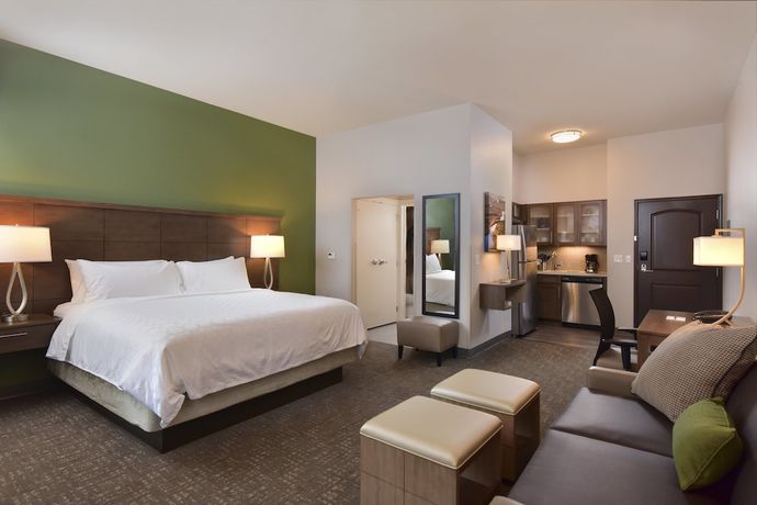 Imagen de la habitación del Hotel Staybridge Suites Wisconsin Dells - Lake Delton, an IHG. Foto 7