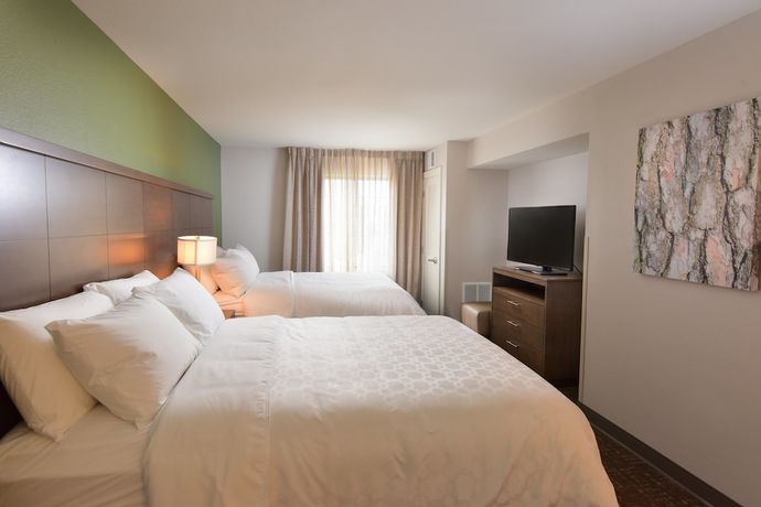 Imagen de la habitación del Hotel Staybridge Suites Wisconsin Dells - Lake Delton, an IHG. Foto 10