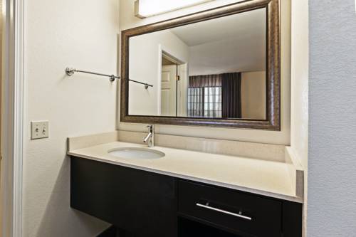 Imagen de la habitación del Hotel Staybridge Suites Woodland Hills, An Ihg. Foto 3
