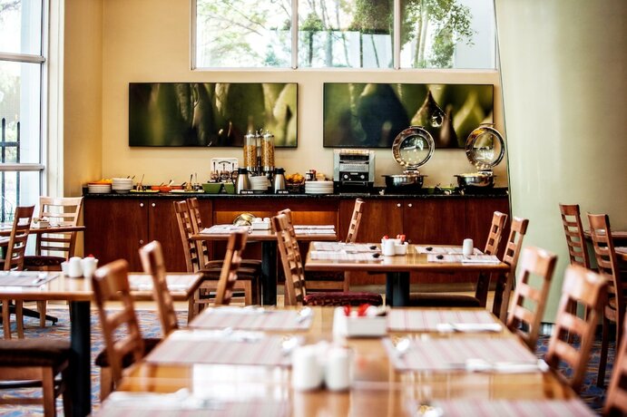 Imagen del bar/restaurante del Hotel Stayeasy Pretoria. Foto 20