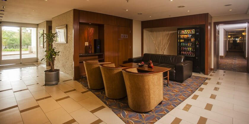 Imagen de los interiores del Hotel Stayeasy Pretoria. Foto 30