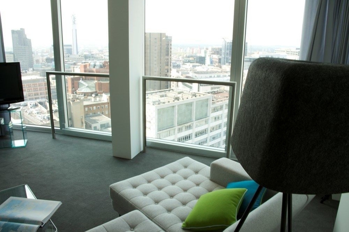 Imagen de los interiores del Hotel Staying Cool At Rotunda. Foto 9