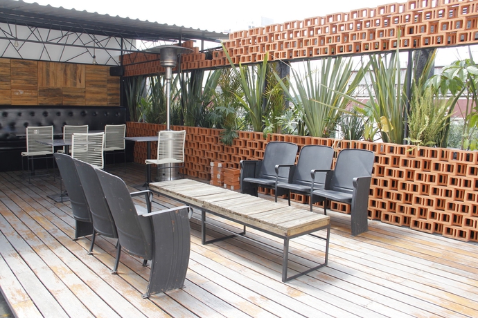 Imagen de los exteriores del Hotel Stayinn Barefoot Condesa - Hostel. Foto 7