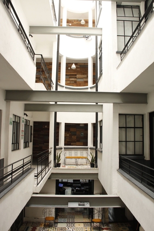 Imagen de los interiores del Hotel Stayinn Barefoot Condesa - Hostel. Foto 10