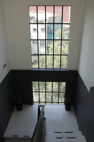 Imagen de los interiores del Hotel Stayinn Barefoot Condesa - Hostel. Foto 16