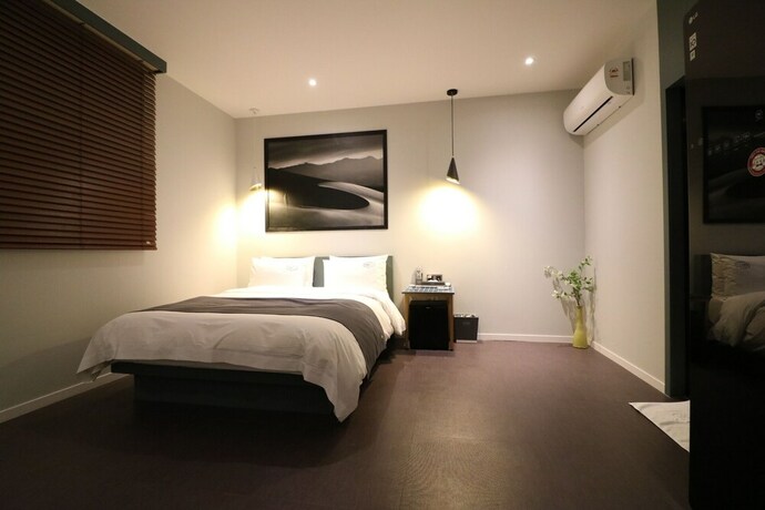 Imagen de la habitación del Hotel Stay-inn Hotel. Foto 20
