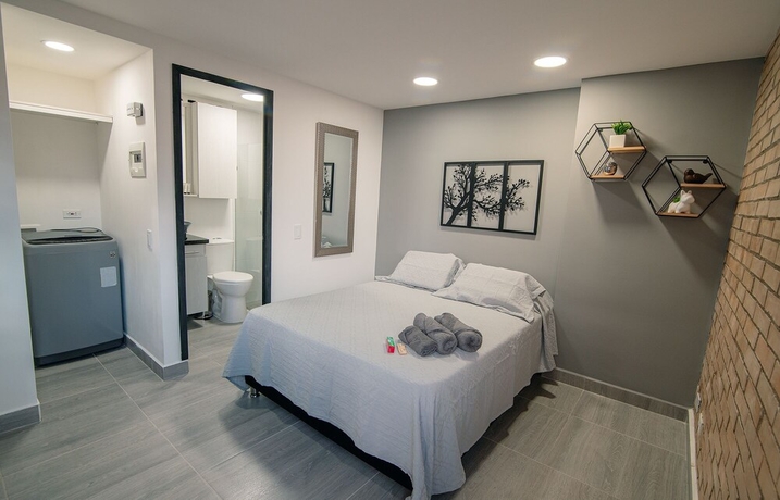 Imagen de la habitación del Hotel Staynova Acogedor Loft en El poblado. Foto 6