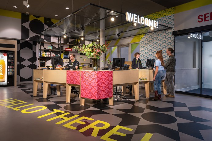 Imagen de los interiores del Hotel Stayokay Amsterdam Oost - Hostel. Foto 19