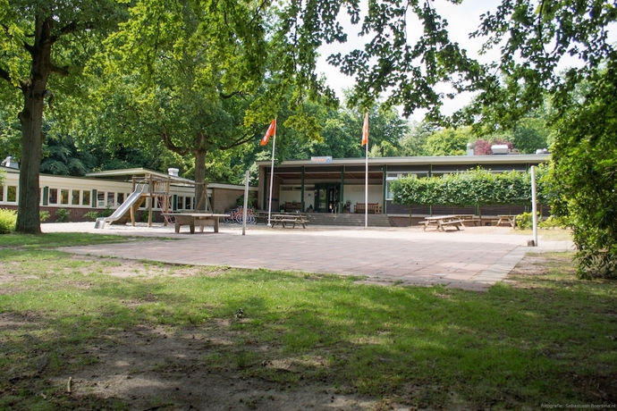 Imagen de los exteriores del Hotel Stayokay Apeldoorn. Foto 18