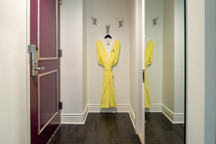 Imagen de la habitación del Hotel Staypineapple, An Artful Hotel, Midtown. Foto 8