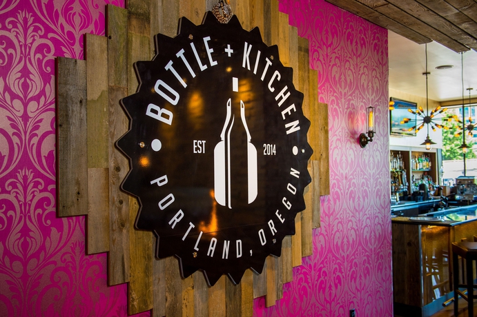 Imagen del bar/restaurante del Hotel Staypineapple, Rose, Downtown Portland. Foto 6