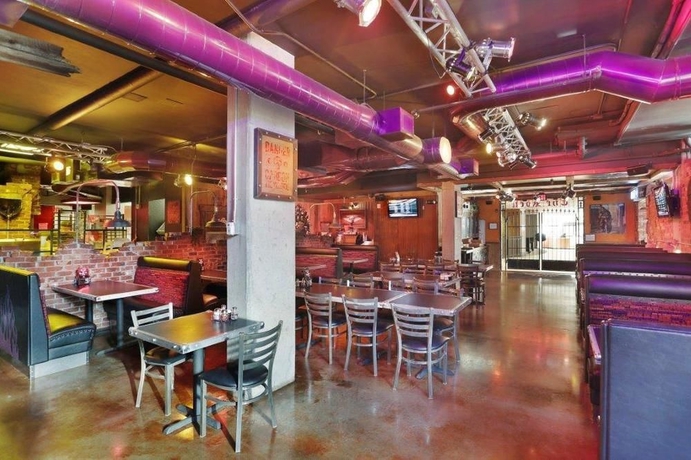 Imagen del bar/restaurante del Hotel Staypineapple, The Maxwell , Seattle Center Seattle. Foto 2