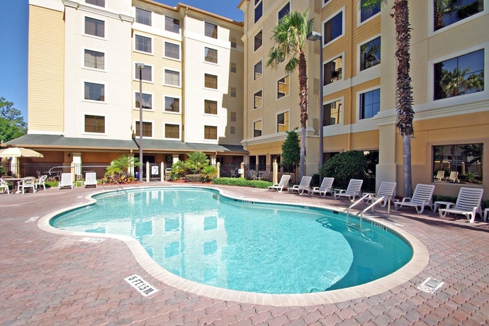 Imagen de la piscina del Hotel Staysky Suites - I Drive Orlando. Foto 16