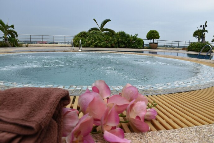 Imagen de la piscina del Hotel St.carlos Medical Spa. Foto 31