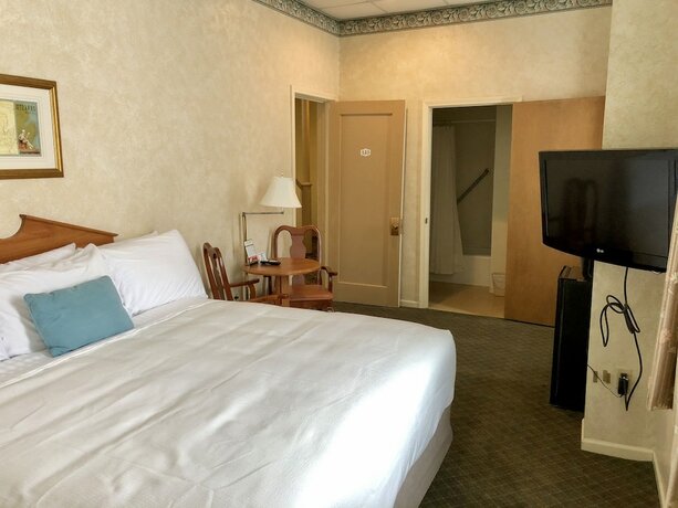 Imagen de la habitación del Hotel Stearns. Foto 18