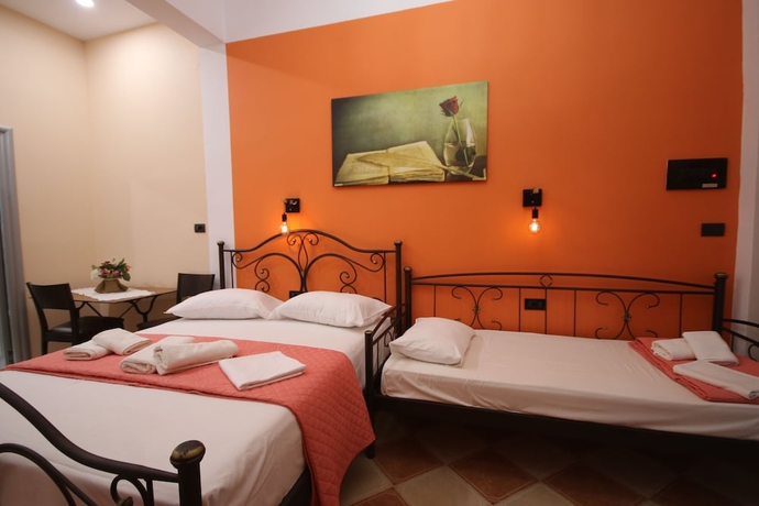 Imagen de la habitación del Hotel Stef and Stam. Foto 4