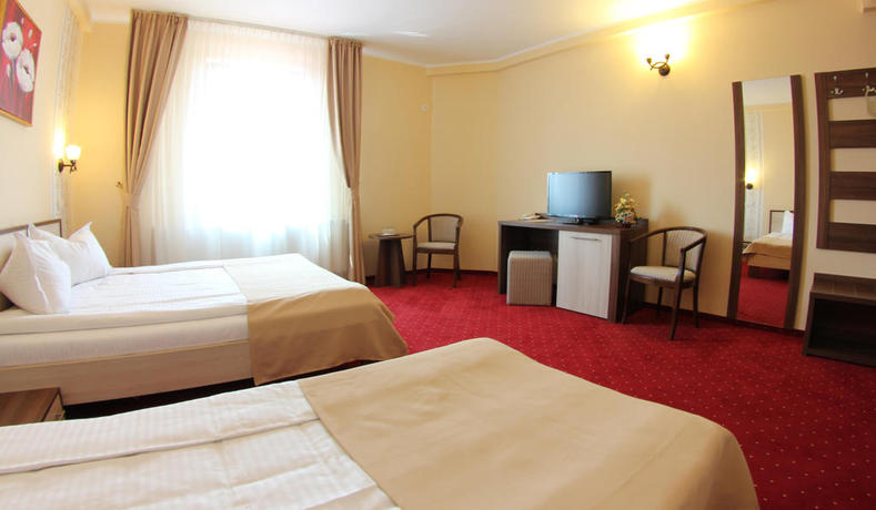 Imagen de la habitación del Hotel Stefani. Foto 7