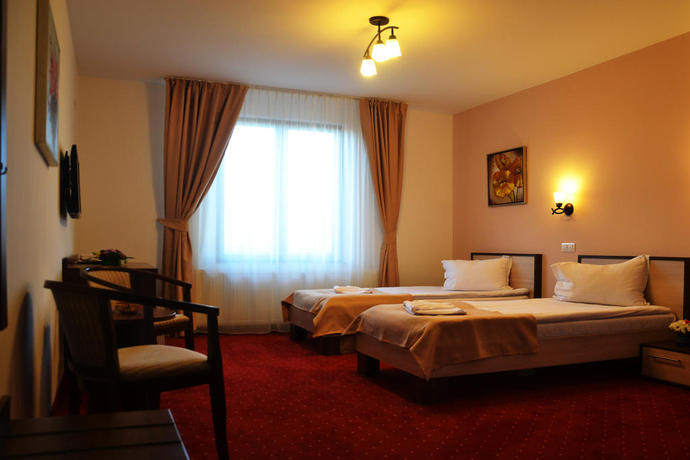 Imagen de la habitación del Hotel Stefani. Foto 13