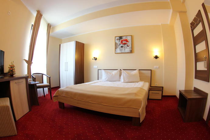 Imagen de la habitación del Hotel Stefani. Foto 15