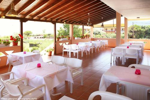 Imagen de la habitación del Hotel Stefani, Sarti. Foto 7
