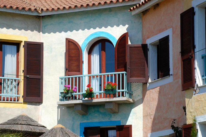 Imagen de los exteriores del Hotel Stefania Boutique By The Beach. Foto 5