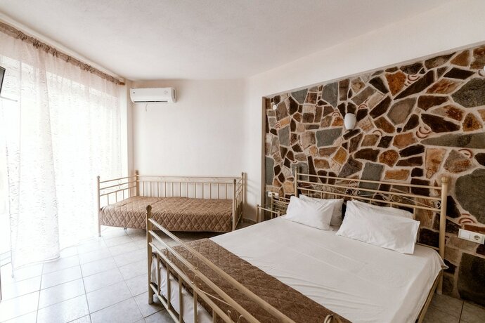 Imagen general del Hotel Stefanidis Apartments. Foto 2