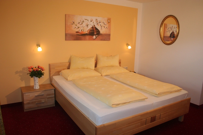 Imagen de la habitación del Hotel Stefanihof. Foto 10