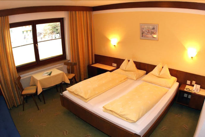 Imagen de la habitación del Hotel Stefanihof. Foto 12