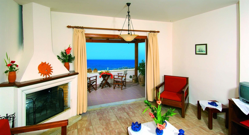 Imagen de los interiores del Hotel Stefanos Village. Foto 10