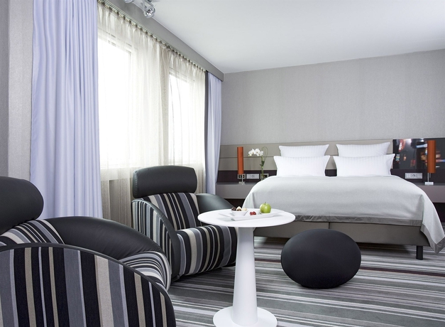 Imagen de los interiores del Hotel Steigenberger Airport Frankfurt. Foto 14