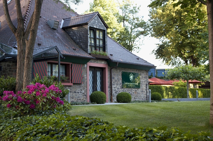 Imagen de los exteriores del Hotel Steigenberger Airport Frankfurt. Foto 12