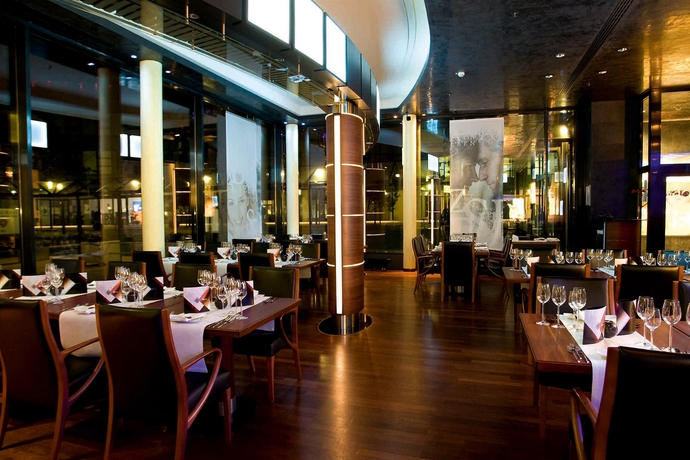 Imagen del bar/restaurante del Hotel Steigenberger Airport Frankfurt. Foto 5