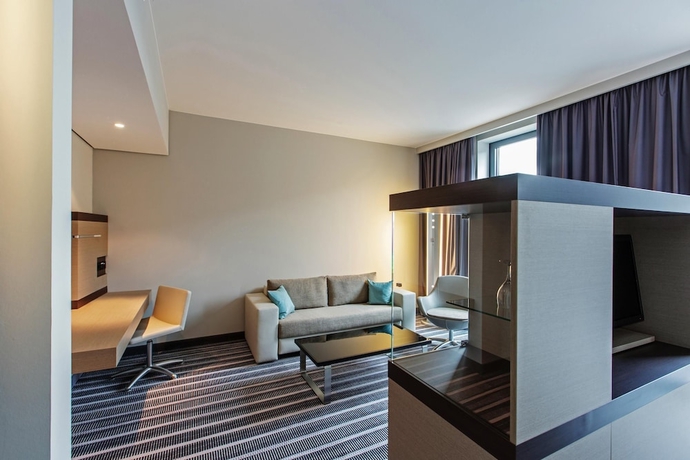 Imagen de la habitación del Hotel Steigenberger Airport Hotel Berlin. Foto 6