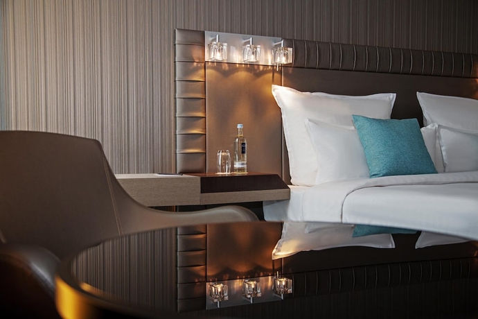 Imagen de la habitación del Hotel Steigenberger Airport Hotel Berlin. Foto 14