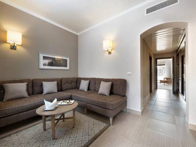 Imagen de los interiores del Hotel Steigenberger Alcazar. Foto 5