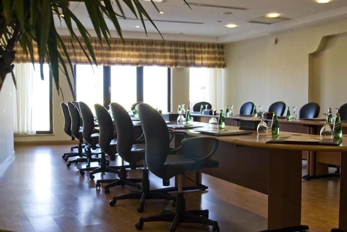 Imagen de los interiores del Hotel Steigenberger Aldau Beach. Foto 12