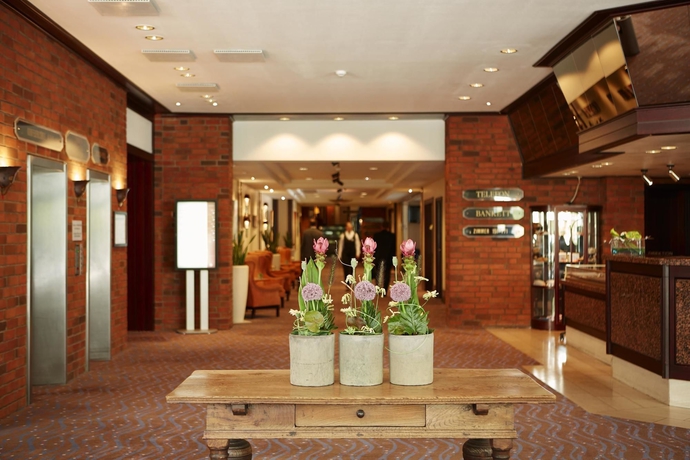 Imagen de los interiores del Hotel Steigenberger Conti Hansa. Foto 5