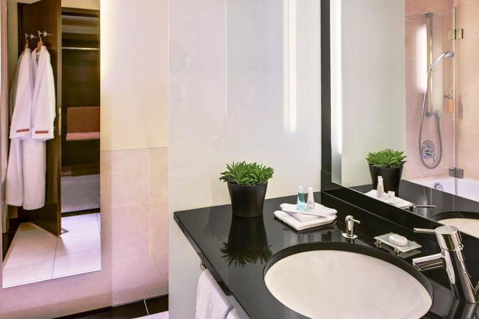 Imagen de la habitación del Hotel Steigenberger De Saxe. Foto 6