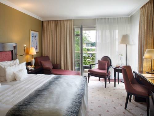 Imagen de la habitación del Hotel Steigenberger Der Sonnenhof. Foto 9