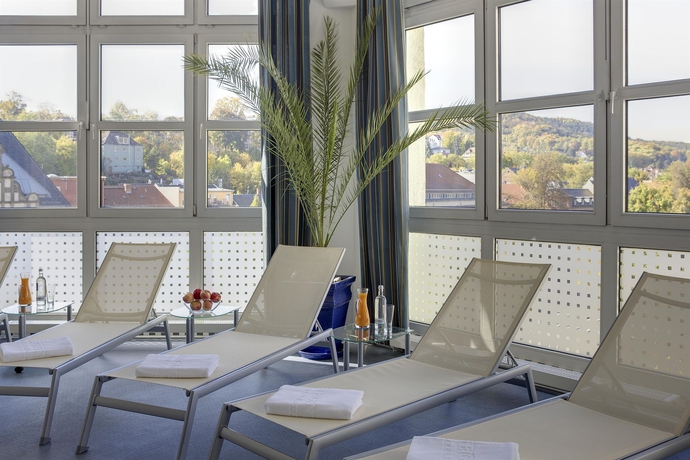 Imagen de la piscina del Hotel Steigenberger Esplanade. Foto 7