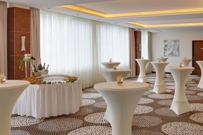 Imagen de los interiores del Hotel Steigenberger Esplanade. Foto 5